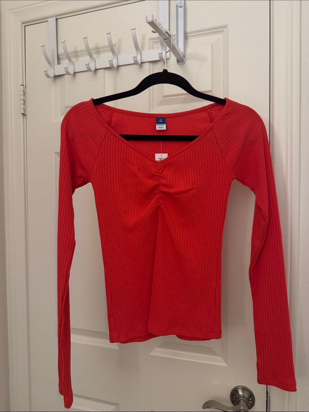 Old Navy Red Ribbed Long-Sleeve Women's Top - Casual V-Neck